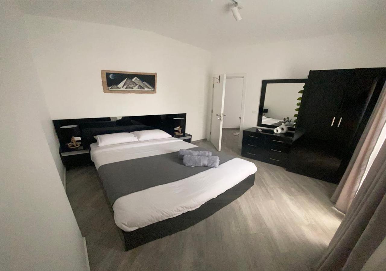 Sanctuary Sunlit Hurghada Haven With 4 Pools, Rooftop Sunsets & Gourmet Bites Steps Away Exterior photo